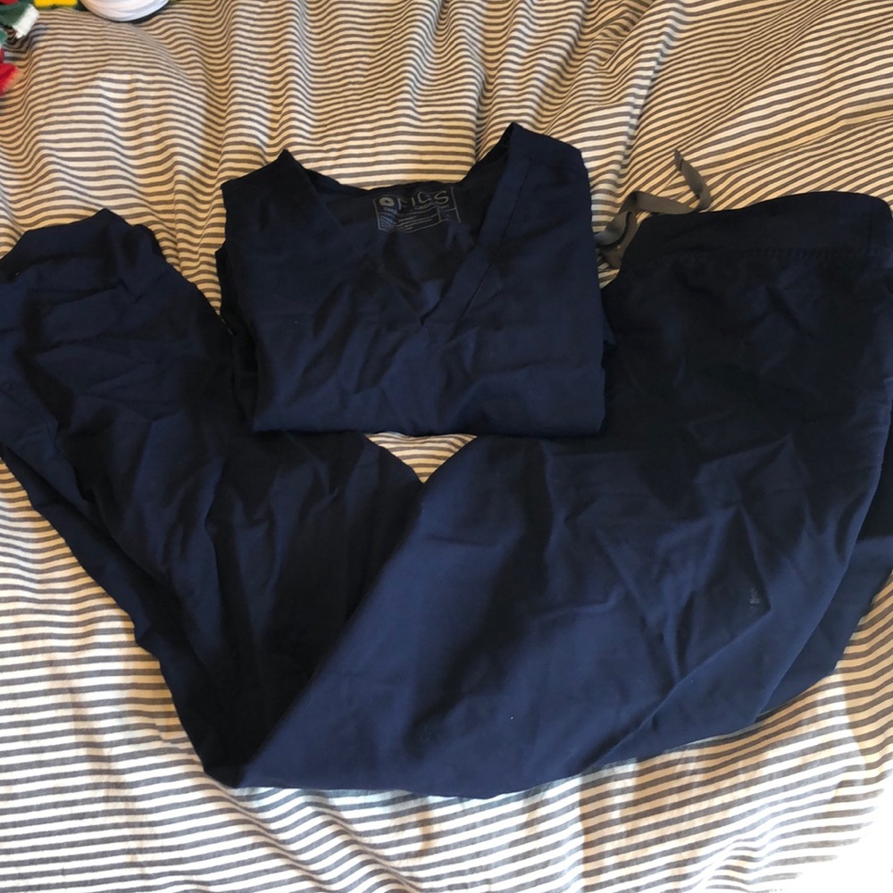 Figs Scrub Set